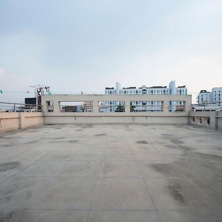 Lakeside Suites โกลกาตา ภายนอก รูปภาพ